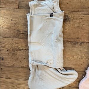 Kyte BABY Oat Convertible Sleep Swaddle 1.0 TOG
